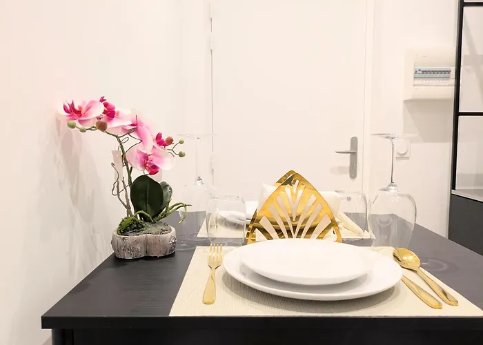 Carre D'or Centre Romanite Διαμέρισμα *