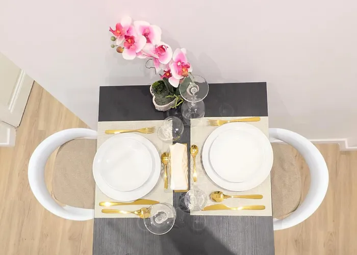 Carre D'or Centre Romanite Διαμέρισμα *