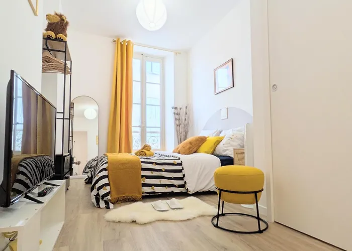 Carre D'or Centre Romanite Διαμέρισμα *